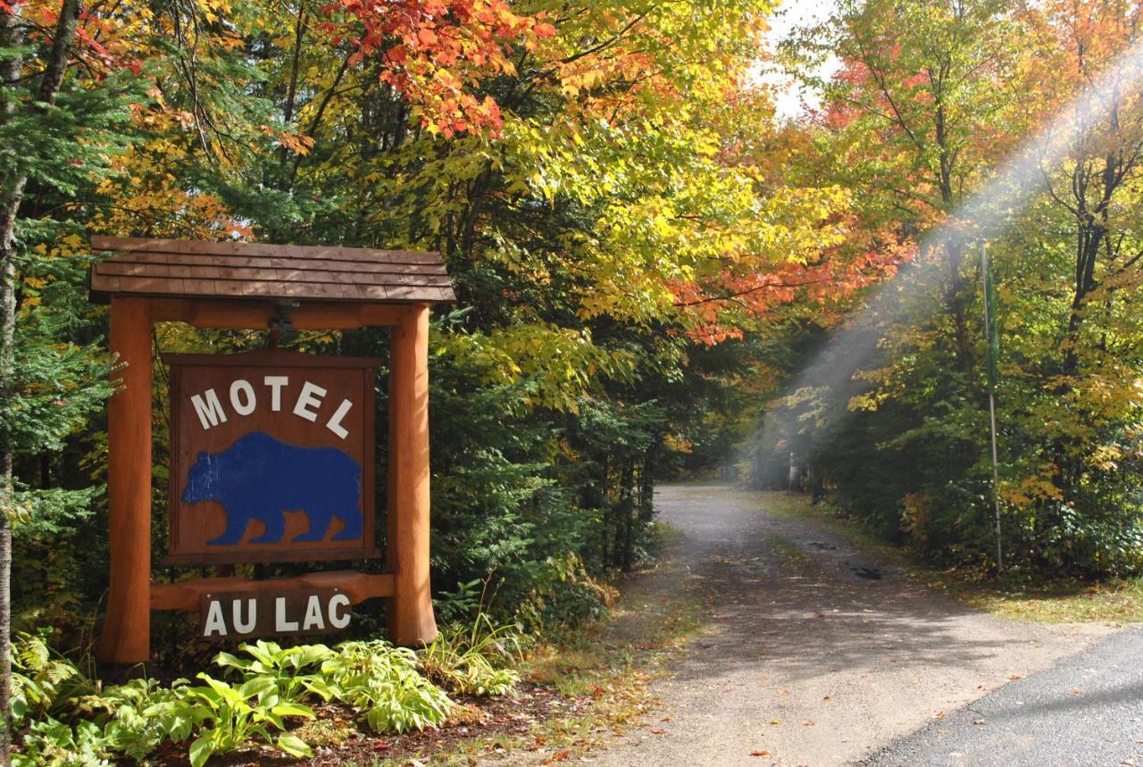 Motel Ours Bleu Lac-Saguay Exteriör bild